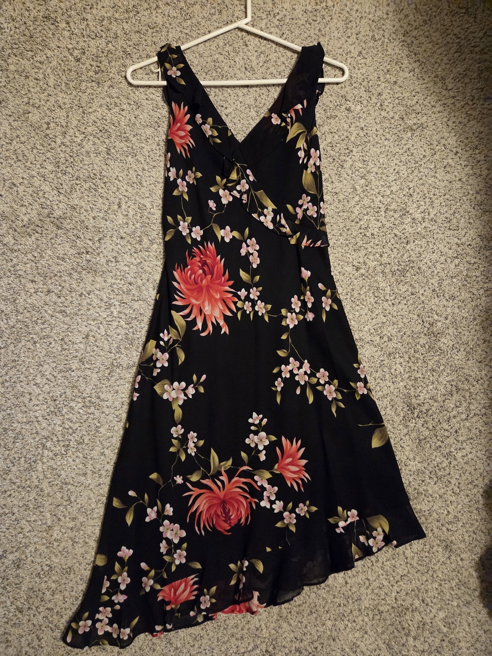 Donna Ricco Black Floral Dress With Asymmetrical Hemline